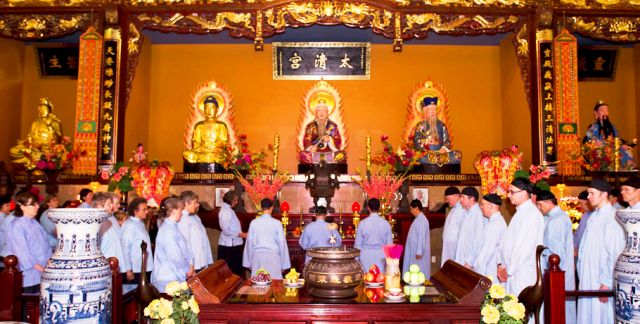 10 Beliefs of Taoism Religion – Mystical Bee